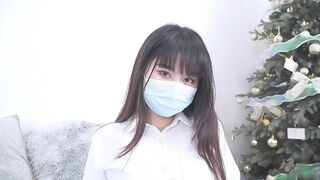 [糖心Vlog] 【网红女神】超火爆蜜汁白虎尤物【娜娜】黑丝美腿帮你做个马杀鸡【足交篇】丝滑玉足玩弄阴茎，爆射滚烫浓汁